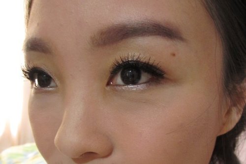 Eye make up tutorial on my blog :)

http://theresiajuanita.blogspot.com/2014/07/make-up-tutorial-simple-korean-eyes-and.html