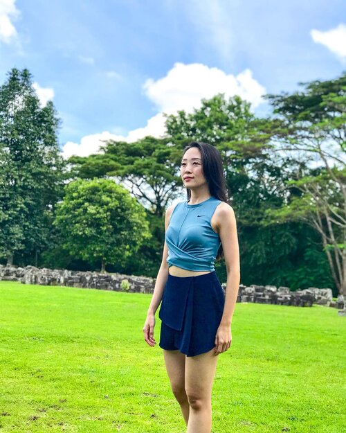 “Keep Your Face To The Sunshine and You Cannot See a Shadow” Helen Keller ❤️☀️🌞🌼 #instagram #instadaily #holiday #throwback #instafashion #travel #travelling #traveller #nature #naturephotography #naturelover #jogjakarta #yogyakarta #clozetteambassador #clozetteid