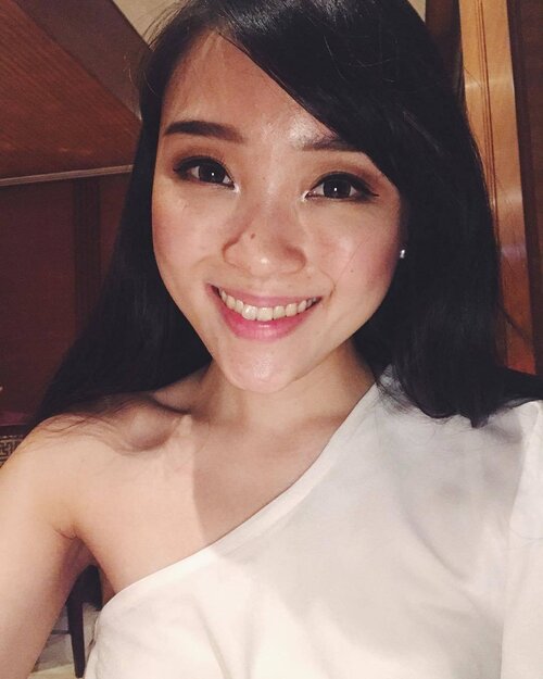 i had a great night.. thank you @marselinus #faceoftheday #fotd #saturday #weekend #makeup #smile #smileoftheday#happyface #happy #clozetteid #femaledaily #fdbeauty