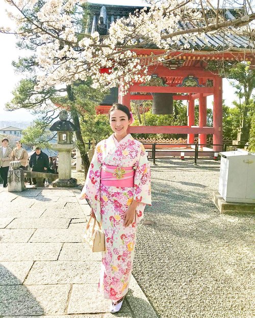 モシモシ、ハッピーフライデー、そして美しい一日を。#clozetteid #kimono