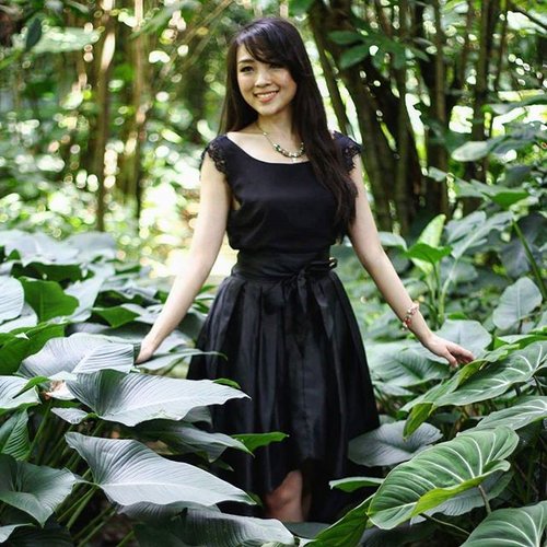 I wish i could be a forest fairy, living in a forest, fly from one tree to another... play with so many rabbits and deers... i think it would be so fun.. ah and i will be the most stylish forest fairy ! Hahaha.... #clozette #clozetteid #lbd #littleblackdress #forest #forestsecret #model #pictureoftheday #traveller #travelgram #travel #travelling #travelingram #outfit #outfitinspiration #outfitoftheday