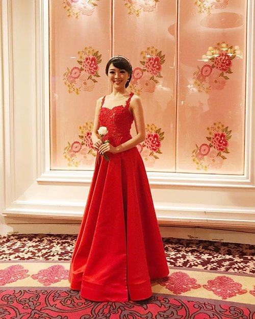 Andi and Patricia (Ling-ling) wedding last night... Dress by : @monica_divine_yuliana @divineduchess  MUA by : @sylvia_mkp #andipatricia #dress #reddress #gown #eveninggown #bridal #clozetteid #lookbook #lookbookindonesia #sunday #happysunday #fashion #fashionstyle #ootdindo #red #clozetteambassador
