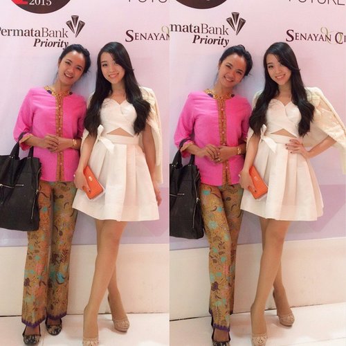 Me and my talented designer friend, Sophie @sophie_tobelly im so glad finally i can meet her in person.. you know what? Her face is so much like tantri kotak.. do you know she is a designer too? Check her ig! I heard she will soon open a boutique in Gandaria.. go visit her boutique and find anything you like :) #clozetteambassador #clozetteco #clozettegirl #clozetteid #outfitoftheday #styleoftheday #styles #aboutalook #jakartafashionweek2015 #jakartafashionweek #jfw2015 #jfw15 #jfw #femaledaily #fdbeauty #yasra #indonesianfashionblogger #indonesianbeautyblogger #beautybloggerindonesia #fashionstyle #fashionweek