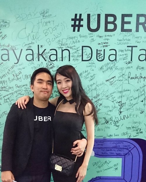 Panda family @uber_idn #uberdua  #latepost #uber #uberon #uberindonesia #uberjakarta #uberjkt #uberdua #ubereverywhere #uber_bdg #uberbandung #uberbdg #uberbali #ubersurabaya #clozetteid