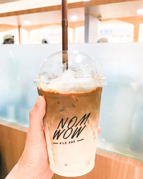 This one is so good! #mochamilk #drink #sweets #sweetoftheday #coffee #delicious #beverage #instagram #instadaily #clozetteid