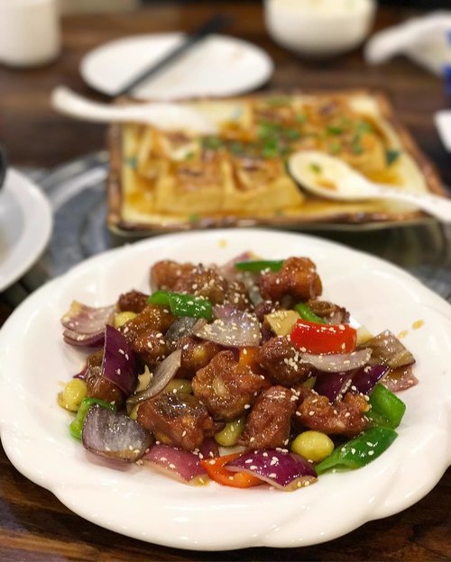 Guang Zhou foods are awesome 🐖 their tofu taste so good... moms said its home made.. the texture is soft and yummy #foodie #foodism #food #chinesefood #foodblogger #foodislife #clozetteid