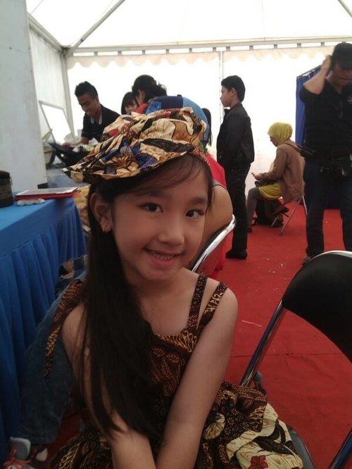 mommy made this headband n batik dress 