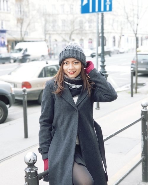 Coat: InWearHat: MagasinGloves: MGM#OOTD #WinterOutfit #Clozetter #ClozetteID