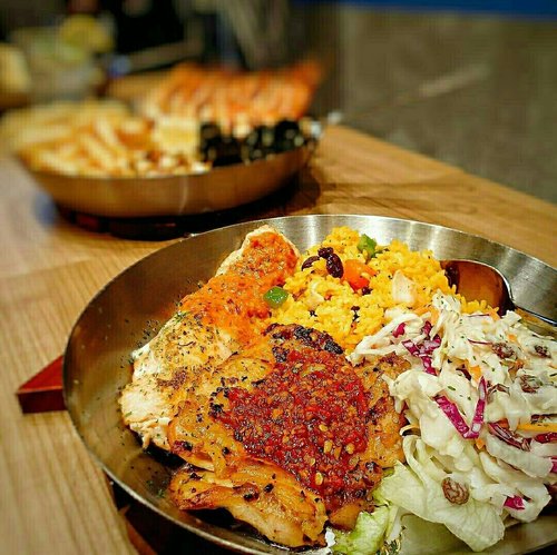 I'm on seafood diet. I see food and I eat it 😋😅 Tahun lalu sempat bukber di @fishncoindo Summarecon Bekasi. Selalu suka sih berbagai menu di Fish N Co
.
.
.
.
.
#jalanjalankenai #fishncoindo #fishnco #food #foodie #foodlover #seafood #seafoodlover #happytummy #eat #happytummy #salad #fish #paella #makanenak #kuliner #instafood #ramadhan #puasa #bukber #bukapuasa #bekasi #summareconbekasi #idfb #blog #foodblogger #blogpost #photooftheday #delicious #quotes #clozetteid
