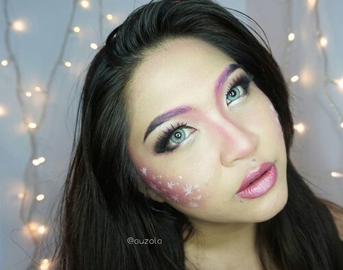 Well, a bit late but i made it already, so oh well.. This makeup look is inspired by @janineintansari Solar Eclipse look. But mine is in pink 😝
@indobeautygram
#mayamiamakeup #hudabeauty #vegas_nay  #clozetteid  #lucinda212 #motdindo #blueeyes #softlens #maryammaquillage #lookamillion #makeuplover #glamexpress #iryrandrasana #anastasiabeverlyhills #dressyourface #motivescosmetics #makeupaddict #undiscovered_muas #belajarmakeup #beautyblogger #trendycreativity #love
#smokyeyes #makeup #blogger #norvina #zukreat #muajakarta #pinkperception #auroramakeup