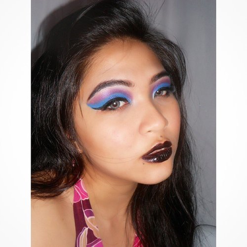 Throwback: inspired by @pinupgirlclothing model colorpop makeup look ♡
#pinup #colorful #vibrant #makeup #pugcolorpop #anastasiabeverlyhills #makeupgeek #makeupcrazyhead #makeupfanatic1 #mayamiamakeup #theevanitydiary #themakeupstory #palafoxxiamakeup #labella2029 #clozetteid #vegas_nay #valerievixenart #makeupglitz #dressyourface #auroramakeup #lvglamduo #eyemakeup #inspired