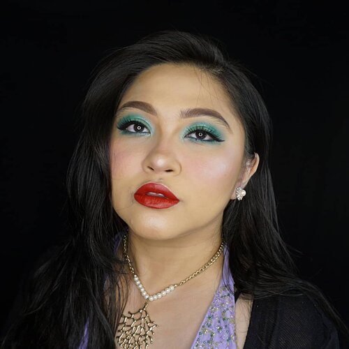 #pantone 2013 #Emerald Makeup Look inspired is now here 💕
.
This look is also #ariel #thelittlemermaid inspired, hence the red lips and purple clothes 😁
.
Stay tuned for the tutorial🐚🌊
.
.
.
.
#coloroftheyear #disney #mermaid #disneyprincess #wakeupandmakeup #makeupforbarbies  #indonesianbeautyblogger #undiscovered_muas @undiscovered_muas #clozetteid #colorful #makeupcreators #beautybloggerindonesia #slave2beauty #coolmakeup #makeupvines #indobeautysquad #fdbeauty #mua_army #fantasymakeupworld #100daysofmakeup