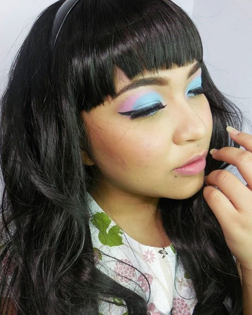 Even though i'm using white dress in here, but i totally think that this makeup would rock the blue outfit!
The eyemakeup is inspired by 2 of the newest trendy pantone colors for 2016, rose quartz and serenity 😍
The thing is, the eyemakeup is actually so simple and looks so fresh for spring/summer 😍  #makeup #eyemakeup #vegas_nay #mayamiamakeup #anastasiabeverlyhills #hudabeauty #lookamillion #norvina #fcmakeup #zukreat #muajakarta #jakarta #indonesia #pinkperception #dressyourface #auroramakeup #lvglamduo #clozetteid #fotdibb #blogger #indonesianbeautyblogger #nudelip #indobeautygram #pantone #serenity #rosequartz #pantone2016 #coloroftheyear