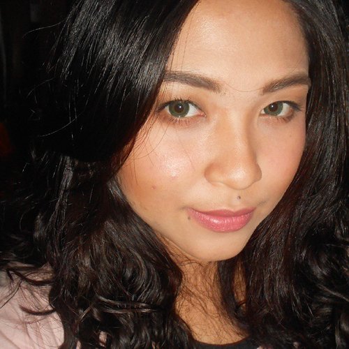 Did you know? Kabarnya makeup natural atau bahkan "bare face" kemungkinan besar bakal ngetrend di 2015 nanti loh! Prepare your self, ladies! Untuk lengkapnya cek www.rainbowdorable.com yap ♡♡ #makeup #barelytheremakeup #nomakeupmakeup #naturalmakeup #lightmakeup #trend2015 #makeuptrend #blogger #beautyblogger #asian #girl #indonesia #clozetteid #article