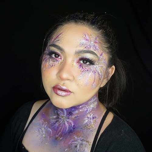 Cause baby you're a firework🎆🎆🎆
.
Tutorial on previous posts ❤
.
.
.
.
#fireworks #newyear #2020 #Beautiesquad #BSDesemberCollab #BSCollab #BSBlinkMakeUpCollab#wakeupandmakeup #makeupforbarbies  #indonesianbeautyblogger #undiscovered_muas @undiscovered_muas #clozetteid #makeupcreators #indonesianbeautyblogger #slave2beauty #coolmakeup #makeupvines  #fdbeauty #mua_army #fantasymakeupworld #100daysofmakeup