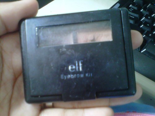 The best eyebrow kit EVER ! In my opinion. :D 
