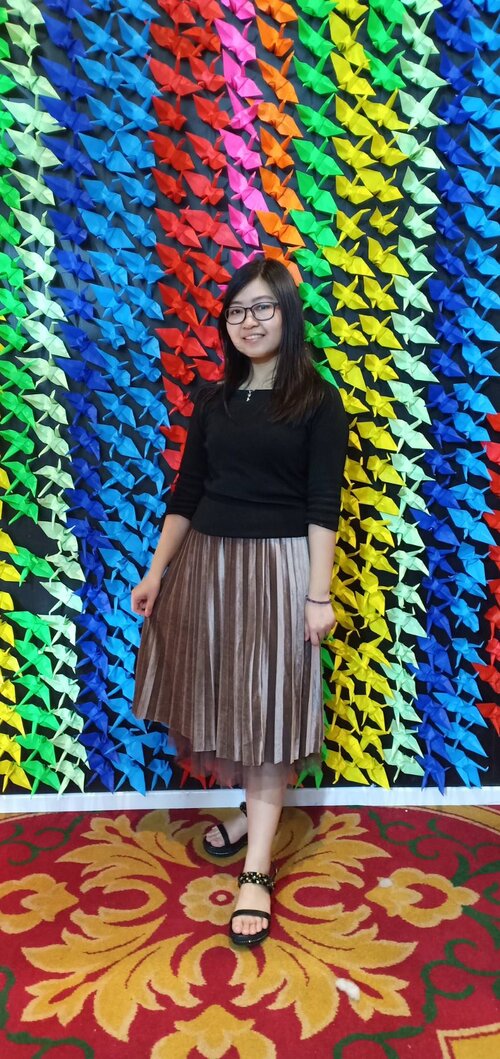 At Casa Indonesia Interior Exhibition 2019 
Pacific Place 
The background of this 1000 colorful cranes is sooo pretty and has this fun & lucky vibes. 
I forgot the top, brown velvet tutu skirt can be wear front and back from macadamiahouse
Loving this one, so comfy and beautiful skirt, and don't forget these Black wedges from valenciabyenrica x patricia stephanie

IG : awanicious
