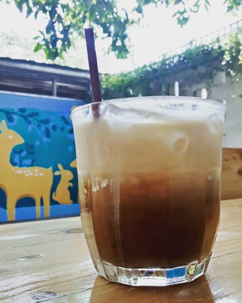 Today's good mood is sponsored by iced coffee.What's yours?.....#ClozetteID#coffeehopingjkt#coffeetasting#anakkopi#hobikopi#instacoffee#coffeestagram#coffee#caffein#fromwhereisit#onthetable#alkisah#alkisahrasa#kopsus#kopisusu