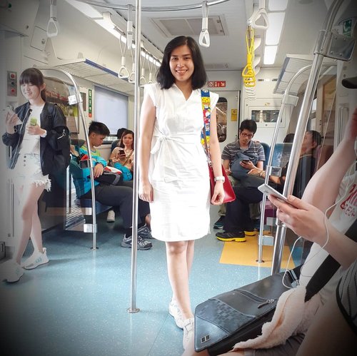 Good morning from Xinpu, Taiwan!.On the train to @taipei101mall_official..Tap for details outfit!...#ClozetteID#MeAndBerrybenka#katespade#ShamelessSelfie#selfie#instatravel#travelgram#wanderlust#neiiTWtrip#loveinspades#disneystyle