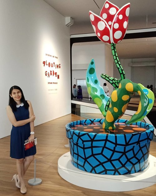 Float like a butterfly, sting like a 🐝 - Muhammad Ali
.
bit.ly/KusamaXMACAN
..
...
#ClozetteID
#ShamelessSelfie
#selfie
#KUSAMAxMACAN
#KusamaJakarta
#museumMACAN
#YayoiKusama
#visitJakarta
#howfarfromhome
#floatinggarden
#blessed