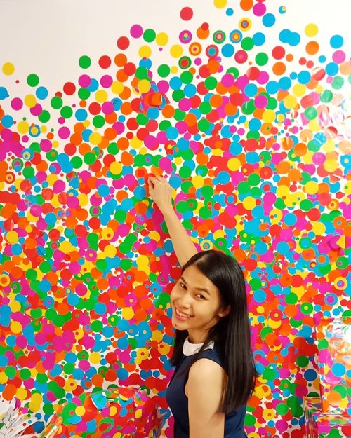 H. A. P. P. Y.Have you visited @museummacan? I got amazed of Yayoi Kusama's piece of art 😍..Who is she?  Soon on my blog www.honeyjosep.wordpress.com...#ClozetteID#ShamelessSelfie#KusamaJakarta#KusamaxMacan#museumMACAN#selfie#museum#art#masterpiece#lyfe#blessed