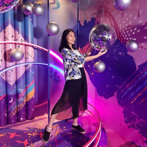 Life is like a disco ball... no matter how the music changes, you keep dancing......#ClozetteID#StrikeAPoze#selfie#ShamelessSelfie#instaselfie#instamood#instagood#happy#blessed#nofilter#igers