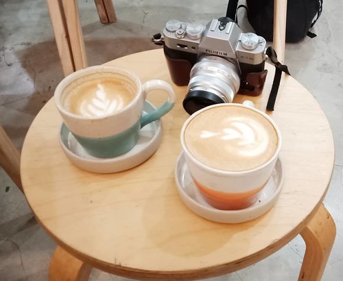 May the coffee be with you 😂.Properti 📷 pinjam punya @rinamutiadewi.....#ClozetteID#coffee#coffeegasm#hobikopi #instacoffee#terFUJIlah#kopikotaku#kopisusu#kopsus#latte#latteart