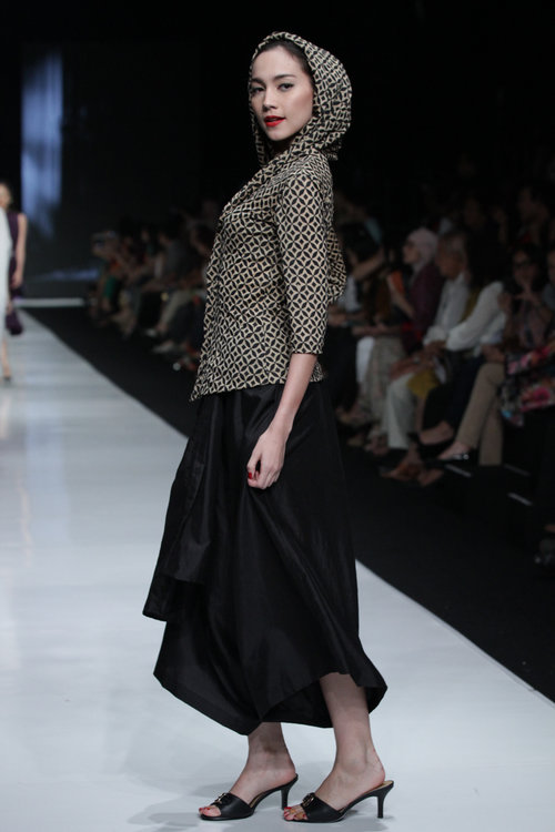 Jakarta Fashion Week 2014: Obin "Indonesia Memanggil"