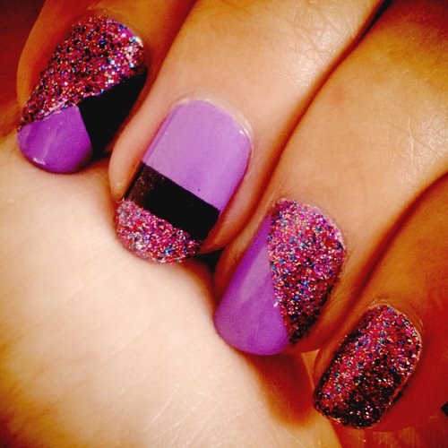 glitterized your day
using butter LONDON Lovely jubbly, piCture pOlish Wisteria and OPI