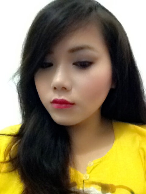 The red lips that my mother loathe the most. But I like it red. 