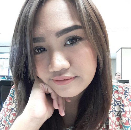 Using Geo Big Grang2 Choco by @cleolens 
Gutten Morgen Beauties 😘

#cleolenstesti #clozettedaily #clozetteid #starclozette #love #bblogger #endorse #bbloggerid #bbloggerindonesia #FDbeauty #makeup #dailymakeup #officelife