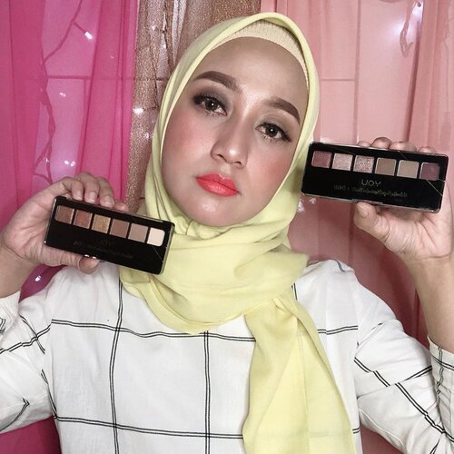 SMOKY VS NUDE⠀⠀Hari ini aku lagi pakai Y.O.U Eyeshadow Palette Smoky untuk mata kiri dan Y.O.U Eyeshadow Palette Nude untuk mata kanan @youmakeups_id⠀⠀Semua warna di palettenya tuh kepake banget deh untuk sehari-hari. Tinggal kita mainin aja padu padannya. Untuk yang smoky, warnanya langsung keluar sekali pulas. Klo yang nude butuh beberapa kali pulas.⠀⠀Salah satu yang aku senang dari Y.O.U Eyeshadow Palette ini adalah dia enggak fallout sama sekali saat di pulas. Jadi enggak ngerusak make up aku yang lain.⠀⠀Oya, tanggal 26 Januari nanti, setiap pembelian Y.O.U Eyeshadow Palette di @lazada_id id akan dapat free gift loh 😍. Cus masukin keranjang dulu dan checkout di tanggal 26 nanti.⠀⠀#YOUMakeups #MakeupYOUaja #clozetteid #makeupnyabundawian #makeupoftheday