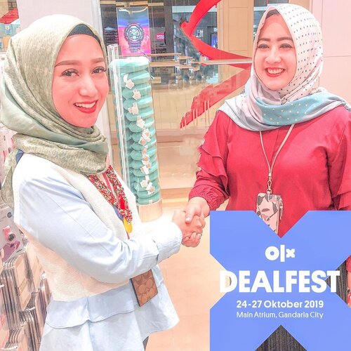 HAPPY NGE-DEAL SERBA Rp10rb⠀⠀Yuhuuuu pernah enggak sesumringah ini saat ngedeal barang idaman? Gimana enggak sumringah coba klo berhasil dapetin barang superdeals dengan harga Rp10rb. Wooww...⠀⠀Di OLX DealFest 2019 @olxindonesia kalian semua bisa juga sesumringah aku dengan ikutan Superdeals (barang serba Rp10rb). Salah satunya bisa ngedeal motor NMAX seharga Rp10rb 😱😍. Selain itu ada juga MacBook, iPhone XR, Samsung Galaxy Note 10, Tory Burch, dan lainnya. Aaaakkkk aku histeriiss!!!⠀⠀Catat ya waktunya📍 Main Atrium, Gandaria City🗓 24-27 Oktober 2019⠀⠀Jangan lupa untuk hadir dan langsung ikutan Superdeals-nya. Oya, selain Superdeals, kalian juga bisa ngedeal barang-barang yang best deal di masing-masing booth dan masih banyak acara lainnya.⠀⠀#olxindonesia #PusatnyaNgeDeal #clozetteid #styleofbundawian