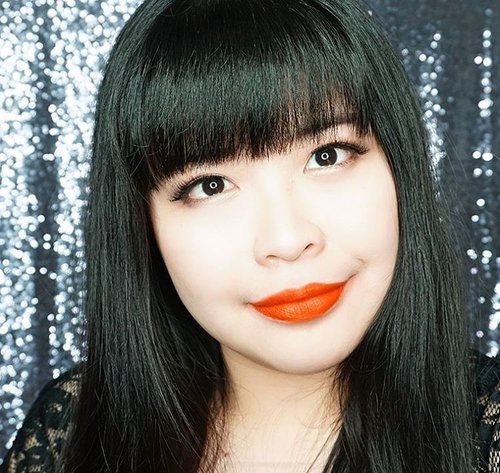 I'm not an Orange lippies lover but I love how @vovmakeupid All Day Strong Lip Color in Orange Gangster looks on me! A totally different look from what I used usually but I love it 💕
.
.
.
.
.
#vov #vovalldaystrong #vovmakeupid #vovcosmetics #lipcolor #clozetteid #orange #orangelips #clozetteambassador #velvetlips #beautybloggerindonesia #beautybloggerid #fdbeauty #lynebeauty #kbeauty #kbeautyaddict #wonderfullyn #bblogger #뷰티 #뷰티크리에이터 #뷰티블로거 #핑크립스틱 #매트 #셀카 #립스틱  #메이크업아티스트 #스트릿스타일 #패션블로거