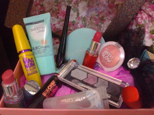 this is my favourite beauty make up,,all by maybelline, love so much,,