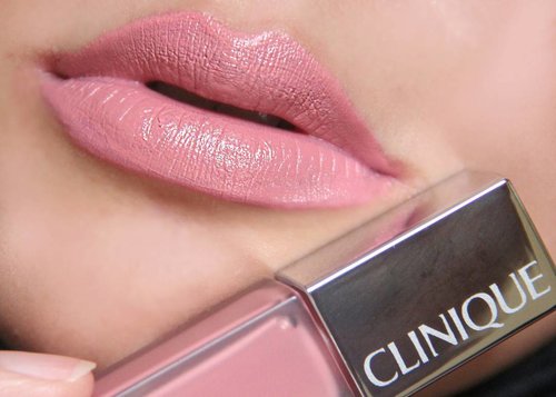 This actually not my usually color.. but i'll make an exception for this pretty Cake Pop by Clinique Pop Liquid Matte 💋
#miradamayanti #clinique #popliquidmatte #cakepop #cliniqueindonesia #beautyblogger #lipswatch #beauty #c4c #tflers #blogger #lippopmatte #cliniquepopmatte #clozetteid #clozetter