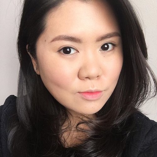 Easy everyday Korean inspired makeup tutorial is up on my Youtube channel (LINK IS IN BIO) xoxo ————————————————————— #kireimakeup #bbloggers #bbloggersCA #motd #eotd #clozette #clozetteid #youtube #torontomua #torontoblogger #torontomakeupartist #torontobeautyblogger #beautyblogger #beautyvlogger #makeupvideo #makeuptutorial #pursuepretty #postitfortheaesthetic #hamont #hamontmua #asian #asianmakeup #toronto #ancaster #indobeautygram #kpop #koreanmakeup #kdrama