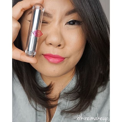 On my lips @shuuemura_ww shade CR350, a peachy pink, perfect for everyday look! The @shuuemura_ww #mysheershine lipsticks come in 12 vibrant shades that provide moisture for your lips, with a "colored-glass" finish! 12 shades! Which shade are you going to get?  #shuuemura #mysheershine #kireimakeup #lipstickguru #lipstick #lipstickaddict #bbloggersCA #clozetteid