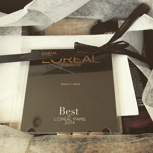 Today feels like christmas again! Lol! Another package today, this time, a beauty box by @lorealparisid 😊 So many posts lining up! Will do an unboxing post for this soon!

Xoxo

#clozetteid loreal #lorealparis #brautybox #bestof2014 #makeup #skincare #haircare #cosmetics #indonesian #indonesianblogger #indonesianbeautyblogger #beautyblog #beautyblogger