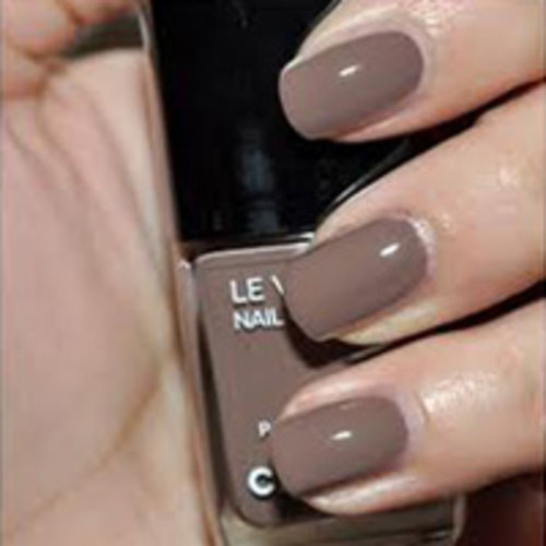 My favourite Chanel nail shade!