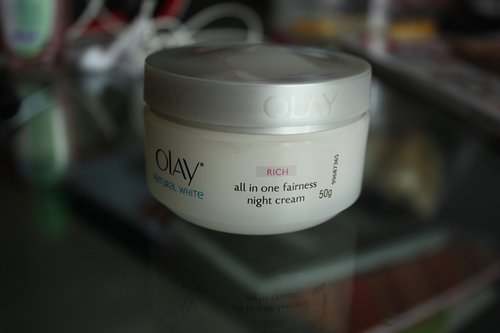 Just bought this night cream. Got the advantages from Olay Day Cream All In One Fairness Cream Insta-Glow and decided to boost the result with the night cream. Satisfied enough so far.