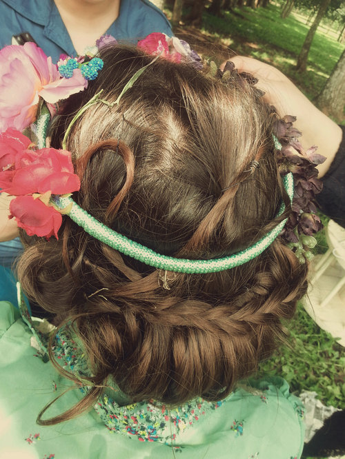 Pretty messy braid for this sunny day. Dont forget to put on your sun screen to protect from UV light :)
