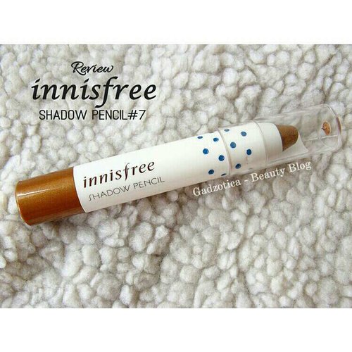 I love this shadow stick so much. It has vivid color and easy to use. Waterproof and smudgeproof! Recommended!
Read my review on my blog. Check link on bio
#innisfree #review #eyeshadow #kbeauty #makeup #indonesiabeautyblogger #beautyblogger #bbloggers #beautybloggerid #clozetteid #gadzotica 