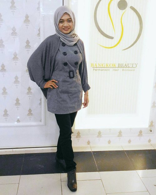Today's outfit at @bangkokbeautyid Soft Opening 2nd Branch . @womanblitz #ootdjilbab #wbootd