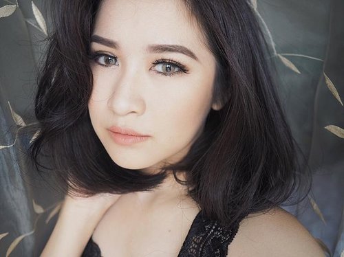 An instant glam with a pair of lashes. #beauty101 
_
_
@lilomuaeyelashes in Smokey Lovers
_
_
#clozetteid #instantglam #surabayabeautyblogger #asianmakeup #instabeauty