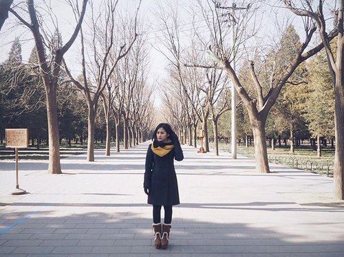 Happiness is found on the way not at the end of the road. .
.
#clozetteid #ootdindo #lookbookindo #winterholiday #beijing2016 #inbeijing