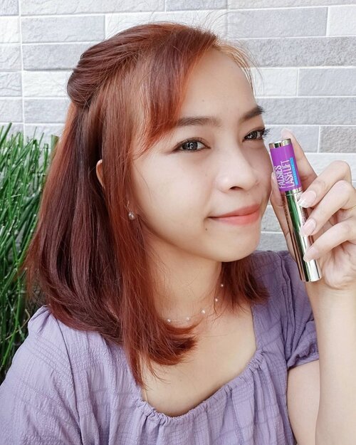 Haiii everyone, Happy sunday! ☀️Sering banget aku bahas di IG story kalau mascara kesayanganku saat ini Maybelline The Lash Lift Mascara. Waktu launching aku langsung beli dan ternyata bagus banget! Bulumata aku yang tipis jadi lebih bervolume, tegas, lentik dan terlihat sangat natural. Dia juga enggak bikin mataku pedih dan no more mata panda lagi kalau pakai maskara. Selalu nyetok dan belum kepikiran buat ganti-ganti maskara lain.Good news! Waktu Indonesia Belanja di Tokopedia Maybelline lagi ada diskon up to 50%. Teman-teman juga bisa dapat cashback 30ribu dengan pakai kode voucher aku "𝗞𝗢𝗟𝗠𝗬𝗕𝟬𝟮𝟱" sebelum checkout. 😍 Serunya lagi, tiap belanja 150rb teman-teman bisa dapat gratis pouch!! Menggoda banget promonya.Yuk merapat ke Waktu Belanja Indonesia Tokopedia bakal bikin kamu khilaf belanja Maybelline!!! Eits jangan lupa pakai kode voucher aku ya! 😘🥰#MaybellineXTokopedia #Maybelline #Tokopedia#ClozetteID