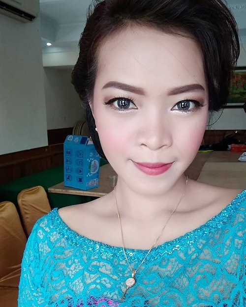 Selamat Hari Kartini 🌼🌼🌼 #Happy27th #ClozetteID #Fotd #selfie #selca #makeup #beauty #todayismybirthday #love #faceofthatday #blogger #bblogger