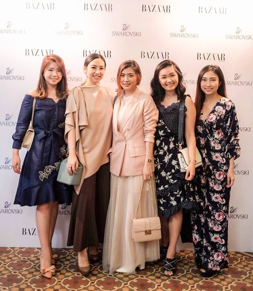 Throwback attended my favorites brand @swarovski @mapfashion Thank you @amegonta ...#bloggerindonesia #lookbookindonesia #beautyguru #beautyvlogger #beautyblogger #clozetteid #bloggerstyle #fashionblogger #fashionstylea #fashionindo #indonesianbeautyblogger #indonesian_blogger #indonesiabeautyblogger #youtubeasia #youtuberindonesia #clozetteambassador #beautyindonesia #indobeautygram#stylehaul #cgstreetstyle #ggreptrend #ggrep #ootd