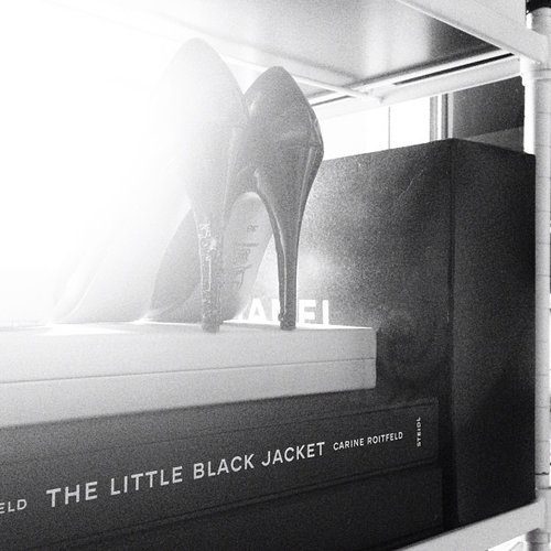 Like a pair of black pumps, a little black jacket.. flawless skin is also a timeless beauty.. 
